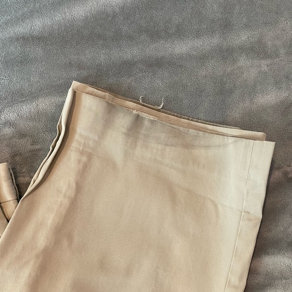 Men’s Express Khaki Pants - Picture 2 of 4